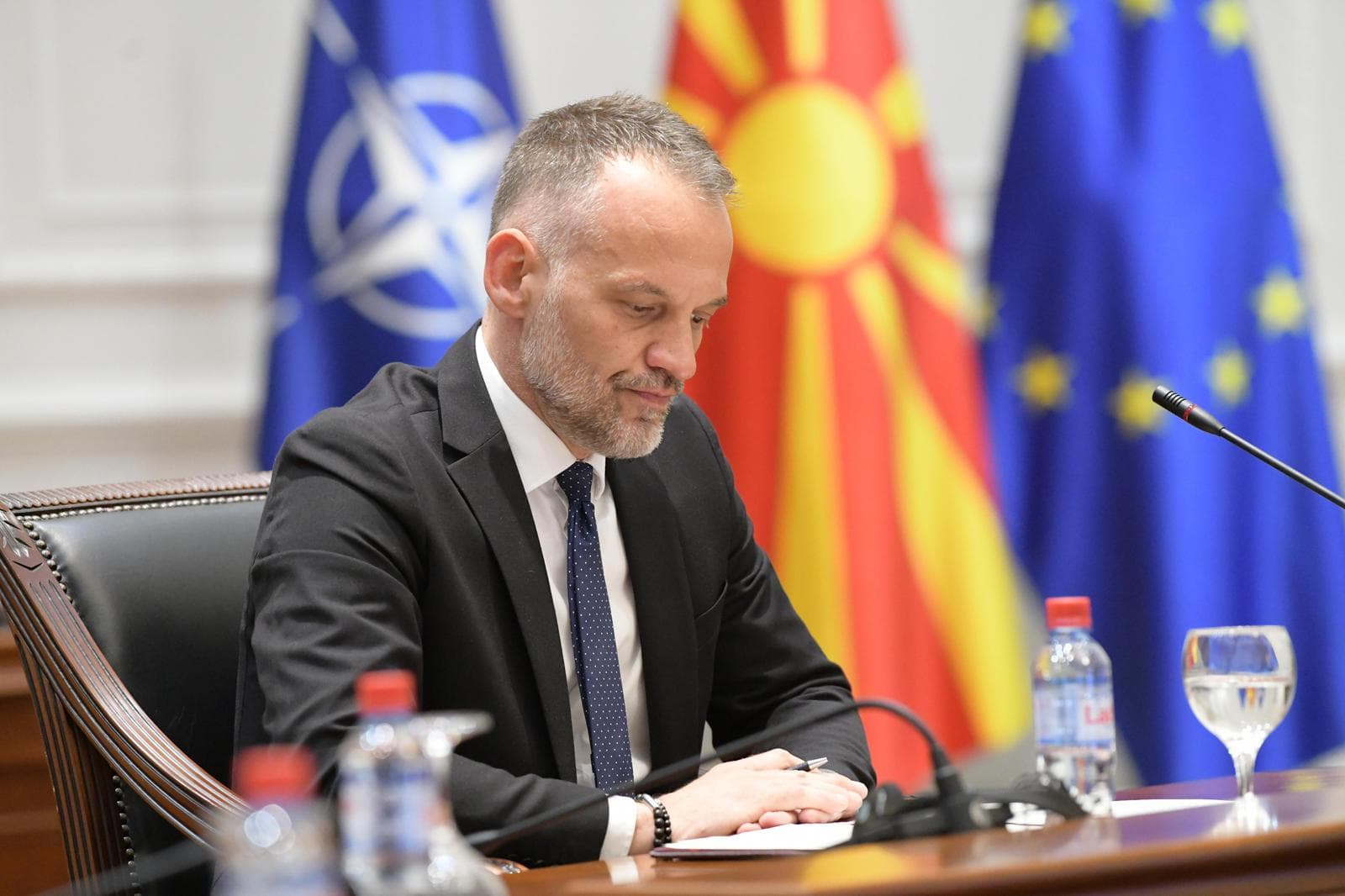 Формиран е Национален совет за финансиски истраги и конфискација на имот, со кој ќе раководи заменик претседателот на Владата Фетаи