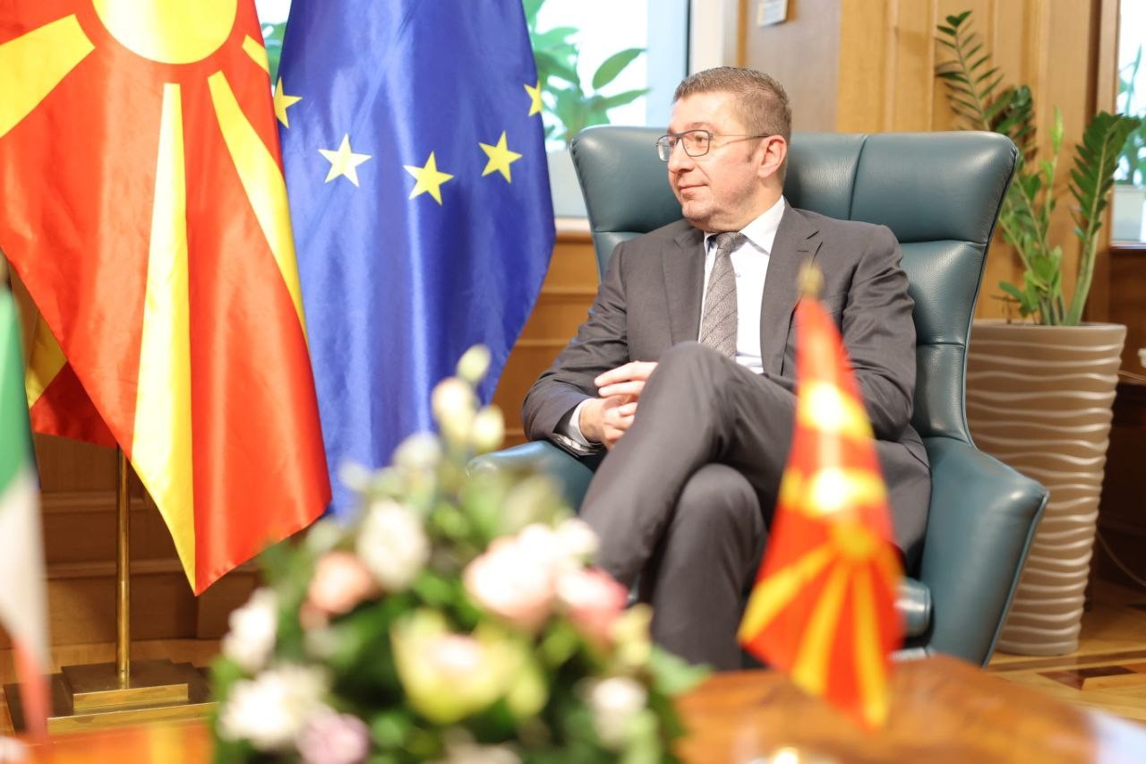 ИНТЕРВЈУ ФАКТОР СО ПРЕМИЕРОТ МИЦКОСКИ: Чесните бизниси да не се грижат, ќе го минимизираме влијанието на контролите за ДДВ, тие се неопходни и открија многу измами