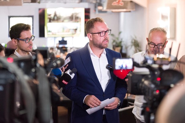 Интервју на министерот за култура и туризам Зоран Љутков за „МКД“ : Љутков: Креативноста е нашиот најголем адут во  развој на туризмот