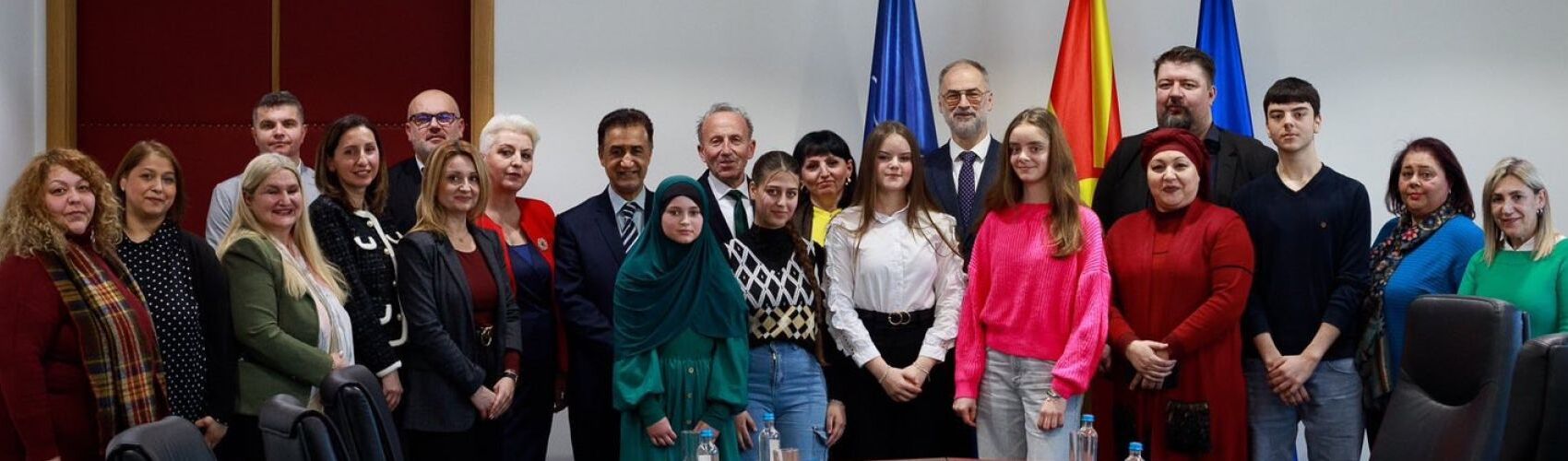 Избрани најуспешните ученици – учесници во повикот за создавање творби на мајчиниот јазик