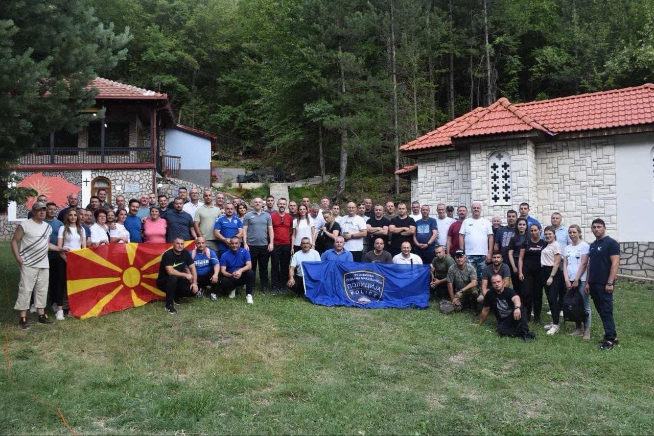 Јанев во посета на СВР Штип и РЦ Исток: Македонија има полиција која се движи напред – обединета, посветена и достоинствена
