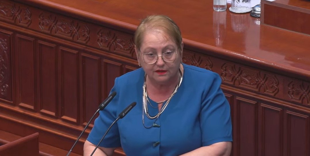 Јаневска: ќе ја оптимизираме училишната мрежа без наставници да бидат отпуштани од работа
