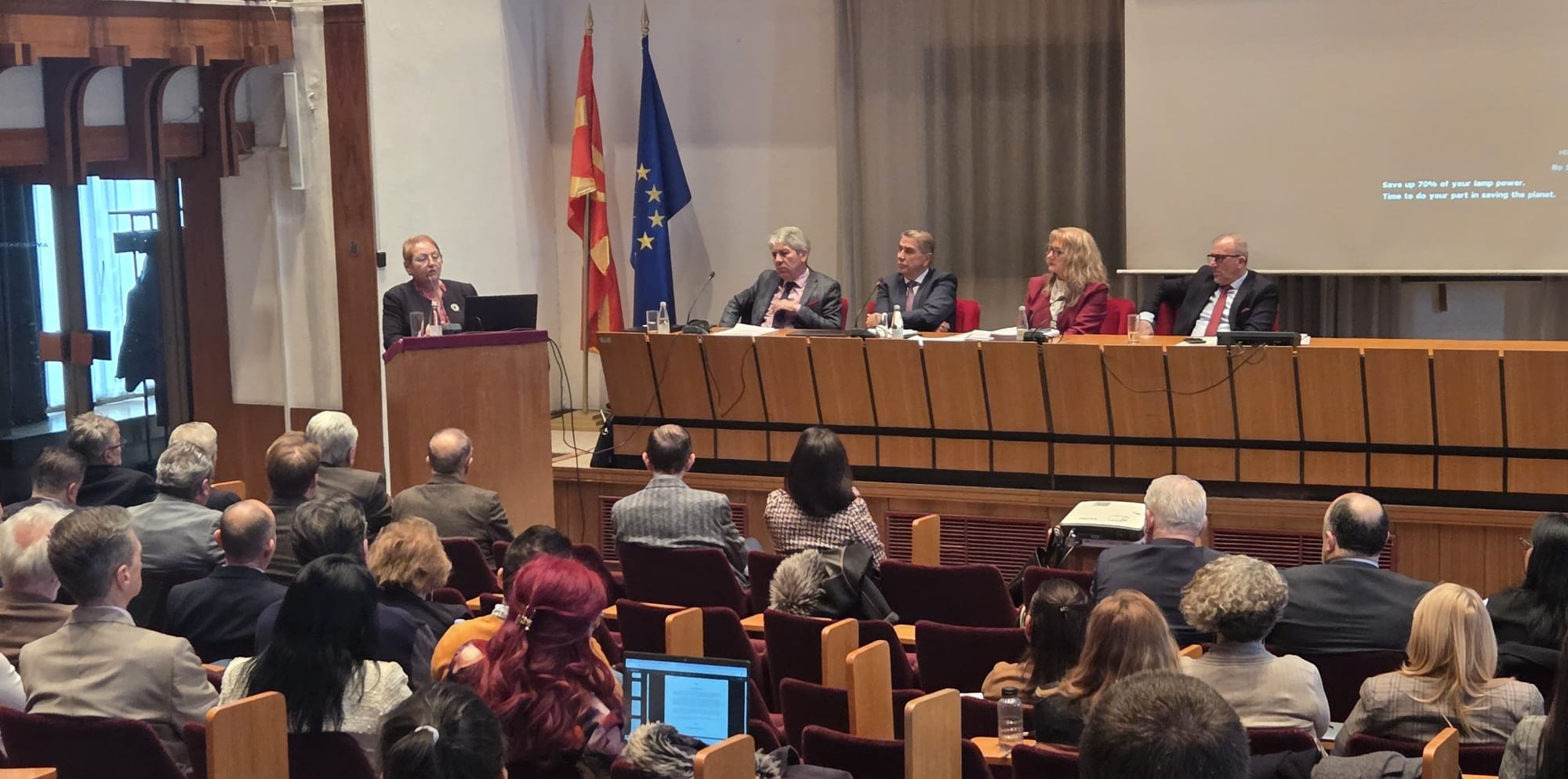 Јаневска на дебата во МАНУ: За поквалитетно високо образование и раздвижување на науката, потребни се зајакнати критериуми за напредувања во звања