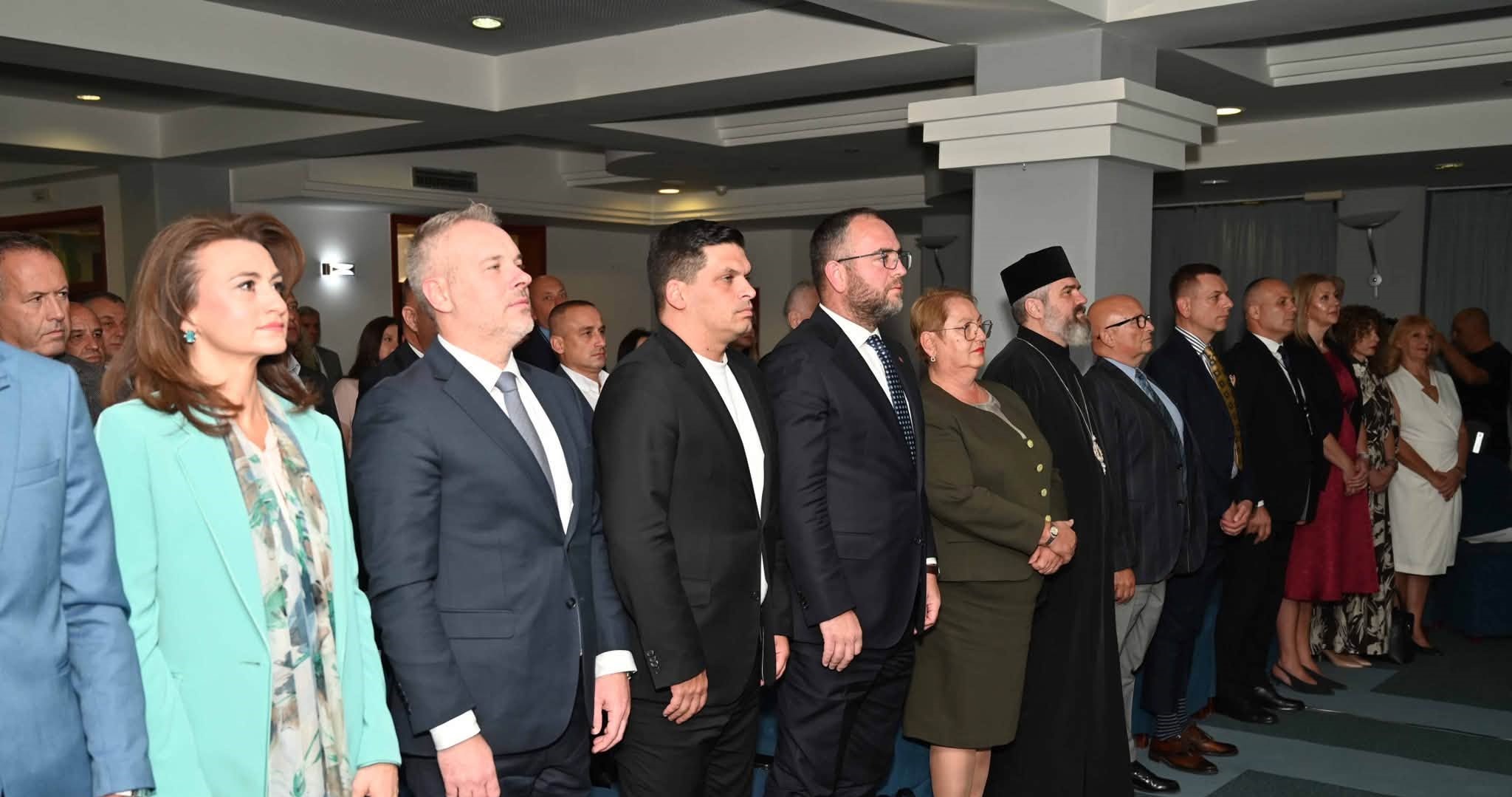 Јаневска: заедничка акција на институциите и академијата и поголема меѓународна соработка за поотпорно општество на ризици од паметни технологии