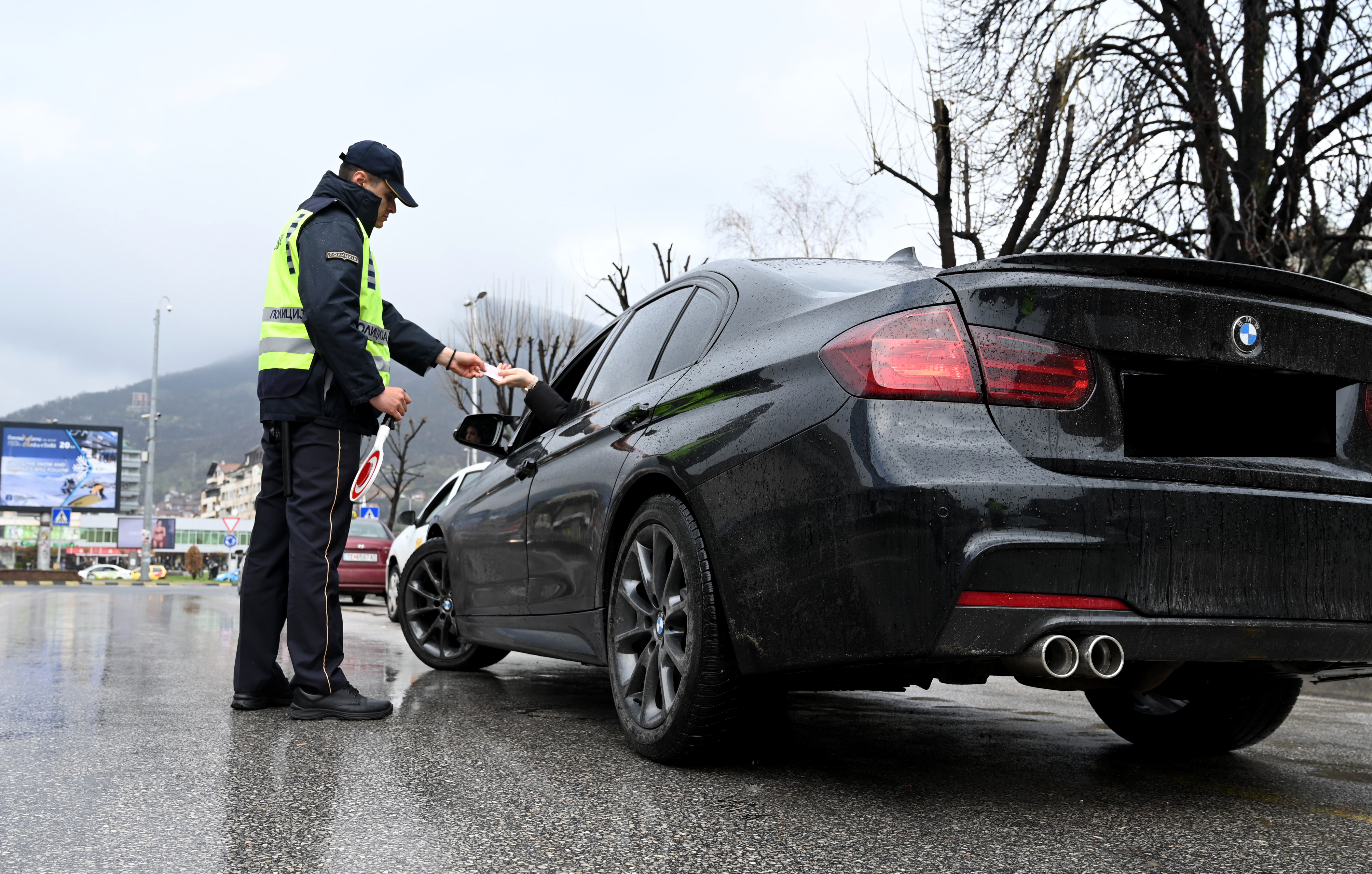 Лишени од слобода тројца возачи на автопатот Скопје – Тетово, управувале возила со многу поголема брзина од дозволеното