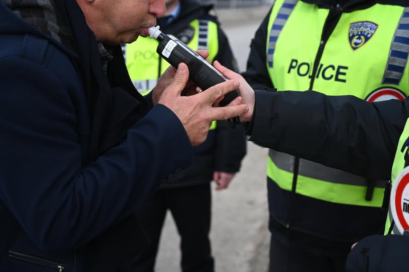 Лишени од слобода возачи во Велес, Куманово, Македонска Каменица, Струга и Прилеп затоа што управувале возила под дејство на алкохол