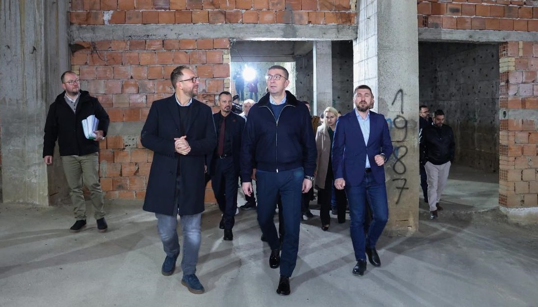 Љутков: Првата фаза од реконструкцијата на мултифункционалниот центар во Аеродром се одвива според планот