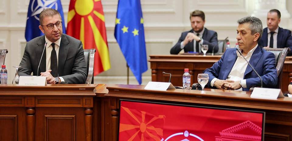Меџити: Обезбедивме 2,5 милијарди денари за чиста вода, здрава животна средина и безбедна инфраструктура во општините!