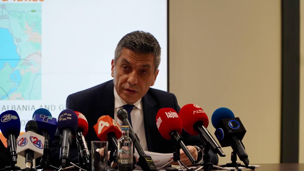 Меџити: Потребни се итни и координирани акции за спасување на Преспанското езеро