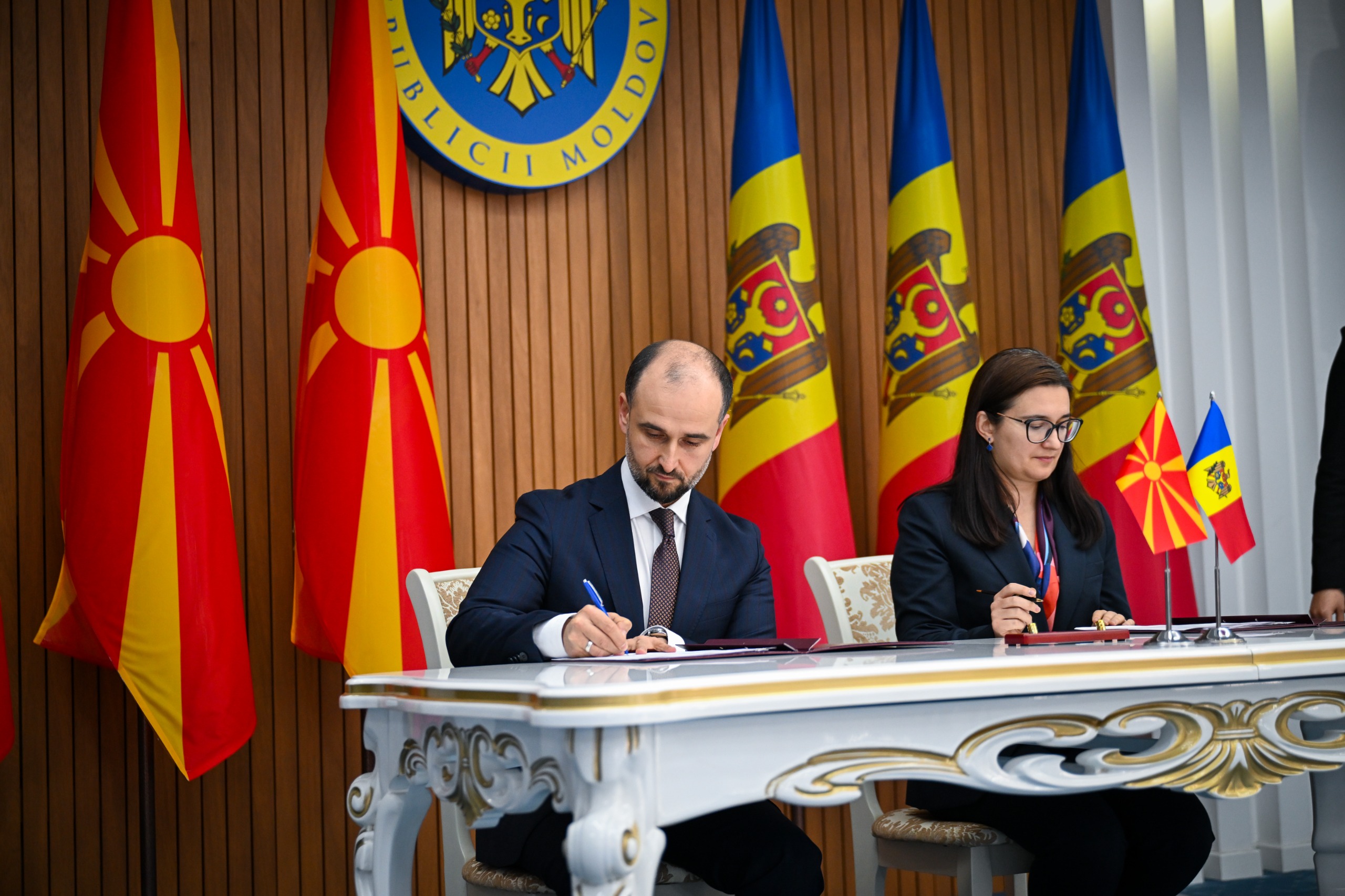 МЕП Муртезани потпиша Меморандум за соработка со Молдавија за процесот на ЕУ интеграција
