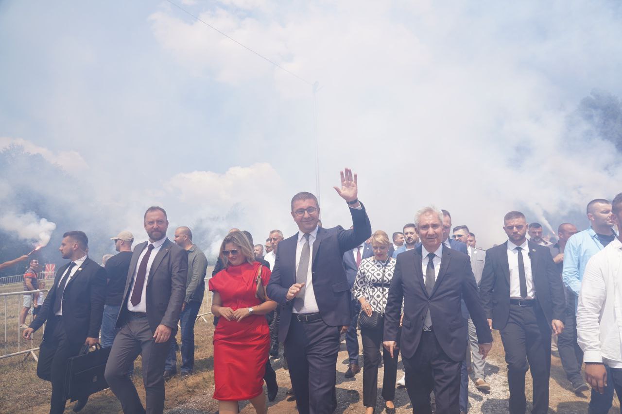 Мицкоски: Борбата продолжува, илинденците и партизаните со оружје за слобода, ние со ум, визија и енергија за иднина каква заслужува секој еден човек на Македонија