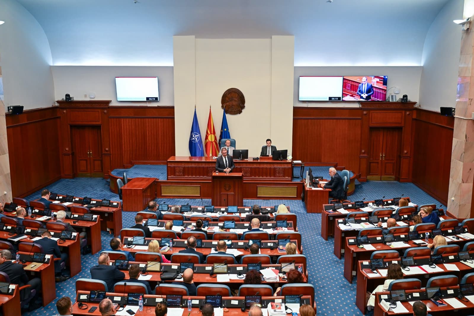 Мицкоски: Големи светски финансиски институции изразија подготвеност да ја финансираат пругата од Коридор 10 под мошне поволни услови