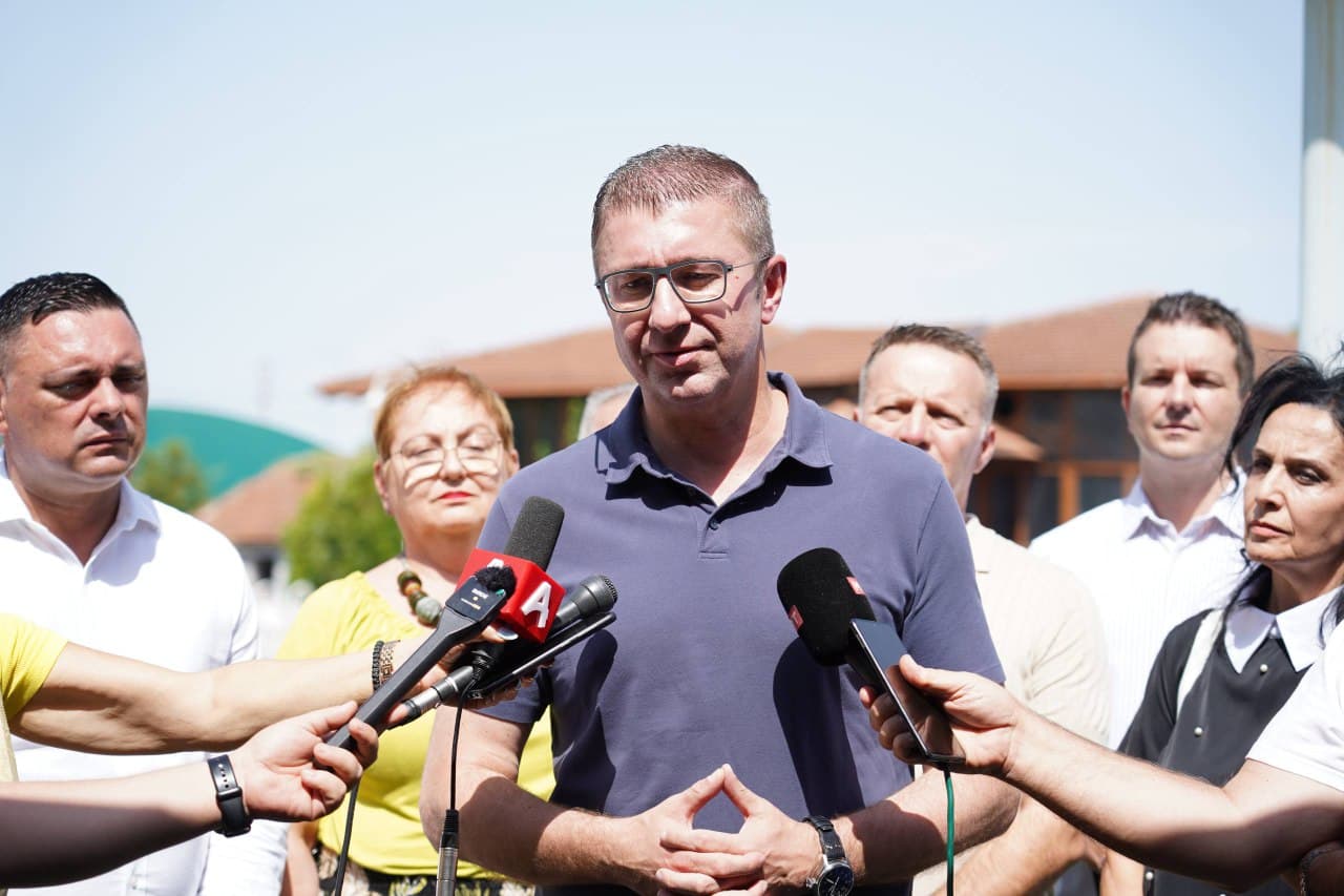 Мицкоски: Комплетно се реконструира градскиот базен во Кавадарци, во вредност од 48 милиони денари