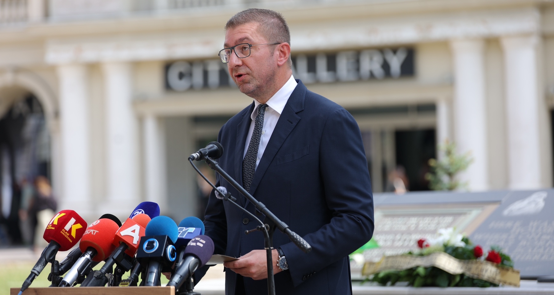 Мицкоски: Мајка Тереза е нишката која ги поврзува сите кои живееле на овие простори, да го следиме нејзиниот пример на хуманост и добрина