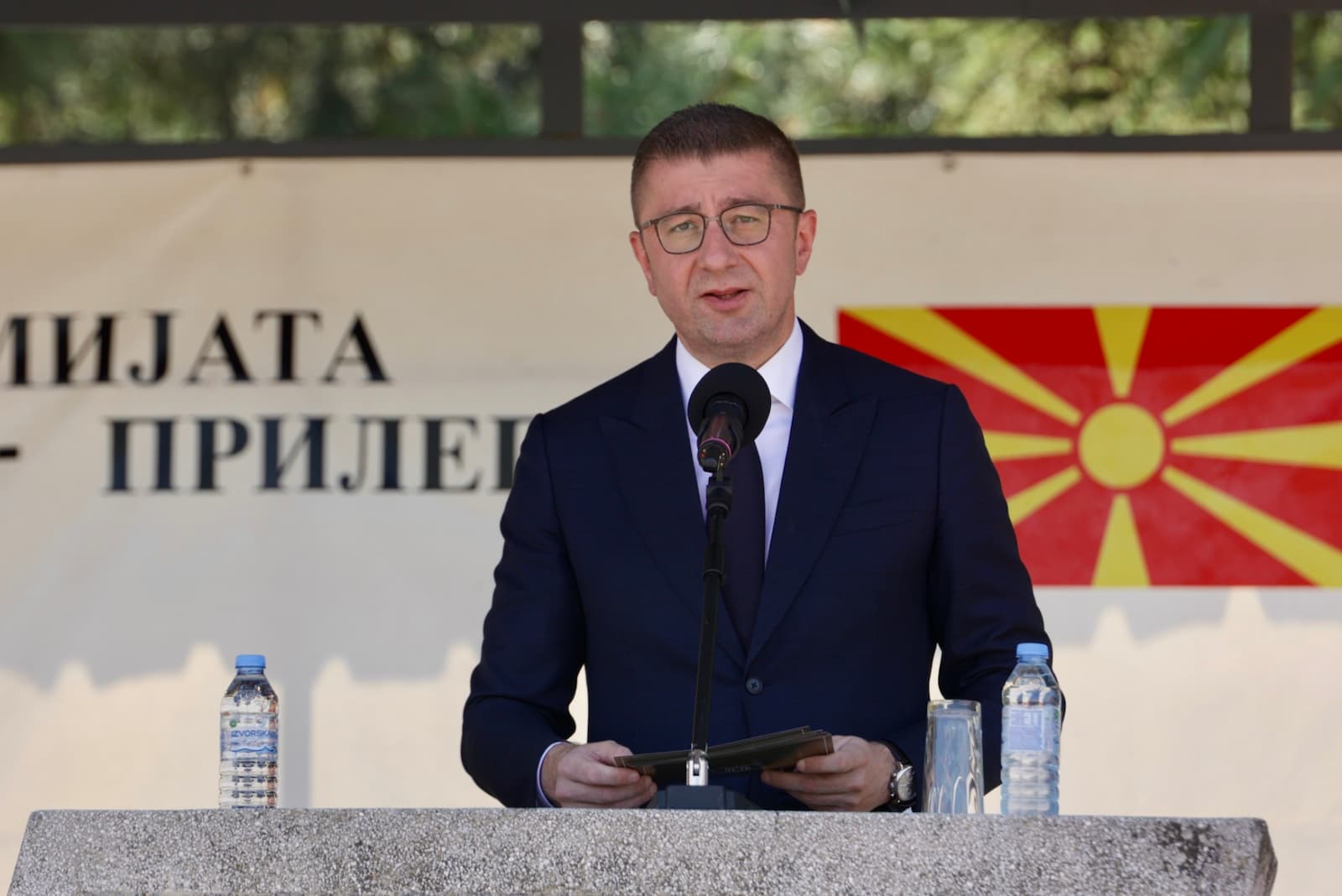 Мицкоски: Македонија го зајакнува својот одбранбен капацитет- набавени артилериски системи и опрема согласно НАТО стандардите