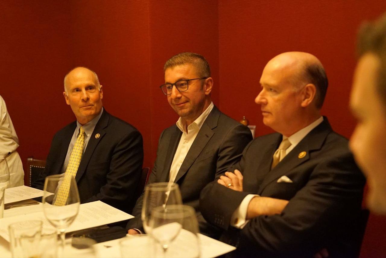 Мицкоски на средба со високи американски претставници во Вашингтон: Една од главните цели претставува борбата против организираниот криминал и корупција