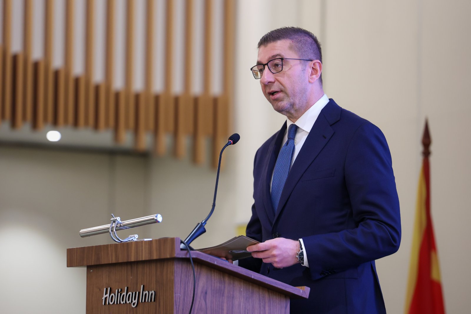 Мицкоски: Национален интерес е да изградиме држава која одговара на хибридните и информациските закани брзо и професионално