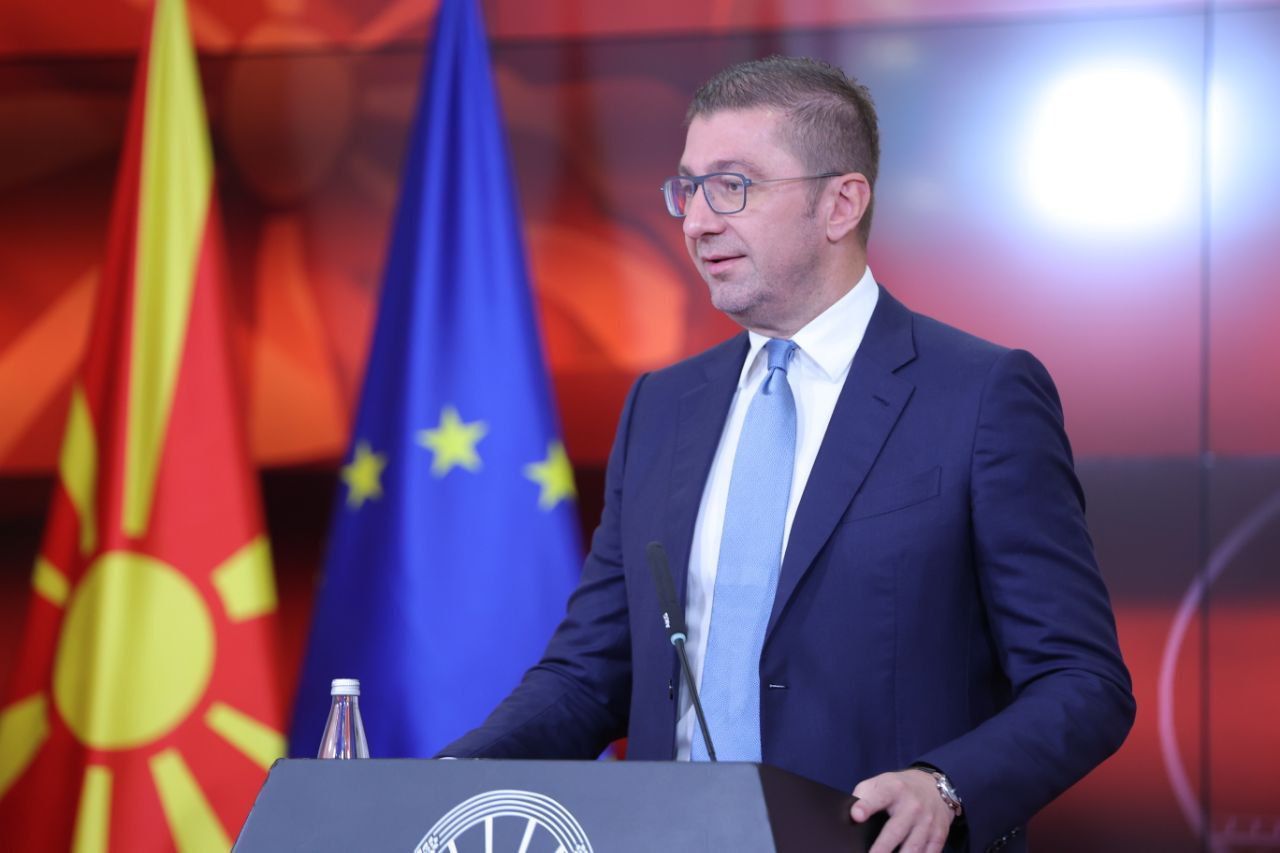 Мицкоски најави три нови странски инвестиции 