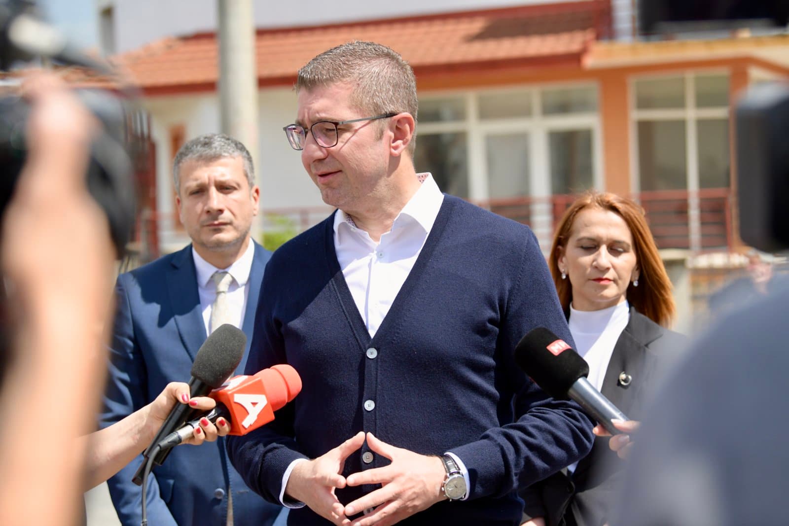 Мицкоски: Николоски е овластен да го потпише стратешкиот договор, ќе се реконструира и модернизира железничкиот транспорт