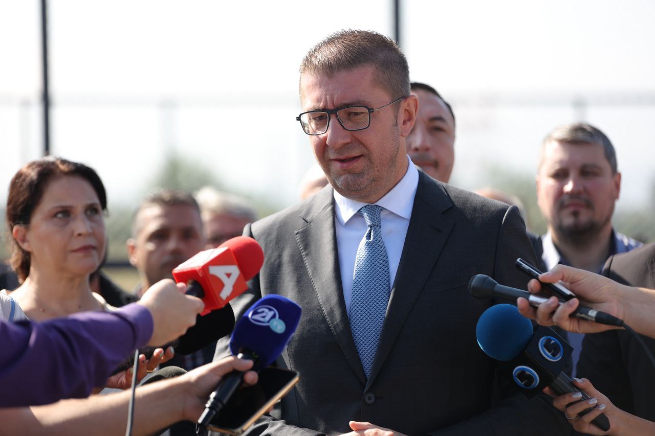 Мицкоски: Нов спортско рекреативен центар „Бранители“ во Бутел