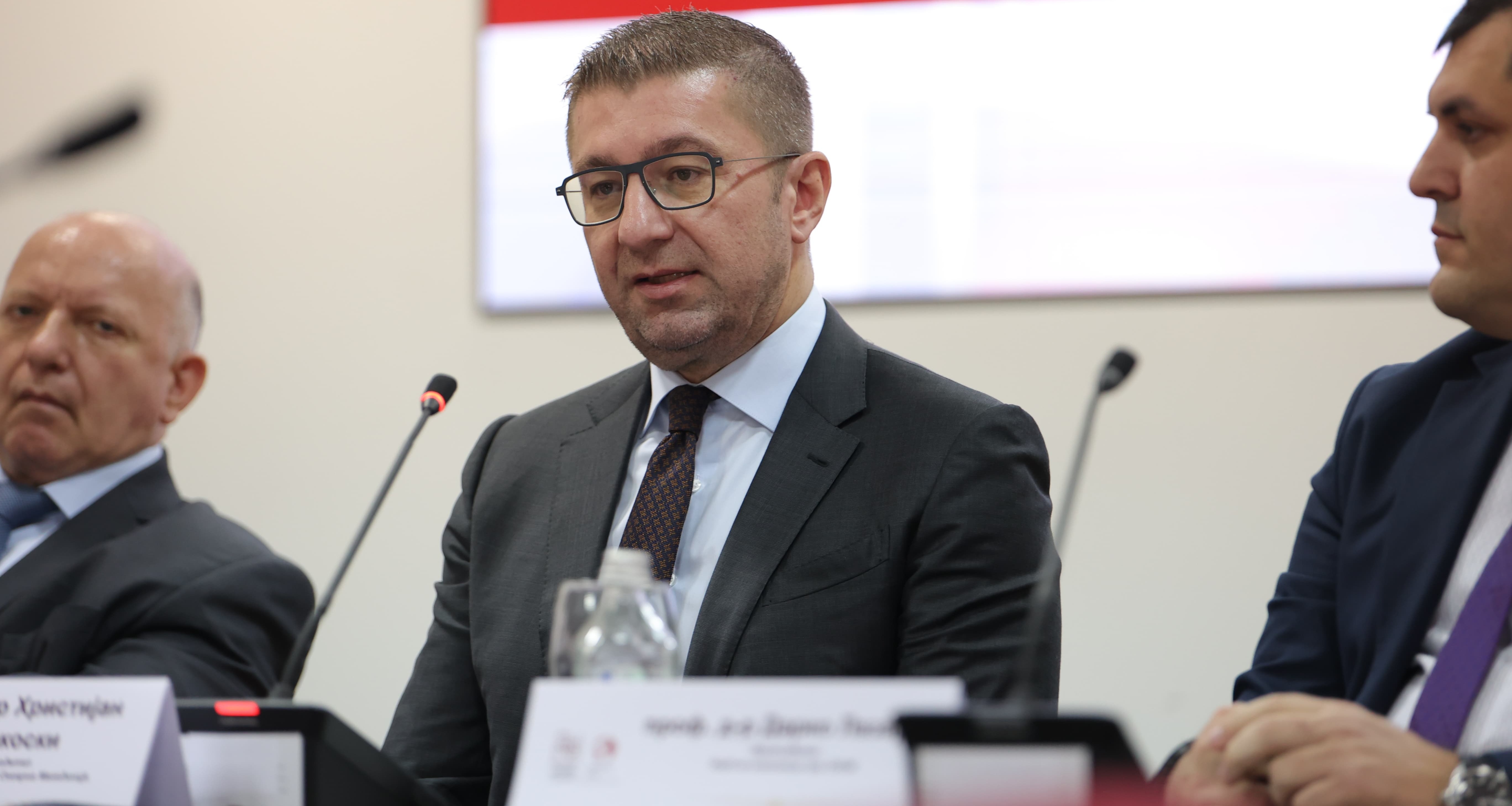 Мицкоски: Новиот Институт за извоз е добра можност Стопанските комори од регионот заедно да дискутираат за регионално поврзување, вмрежување и настап на нови пазари