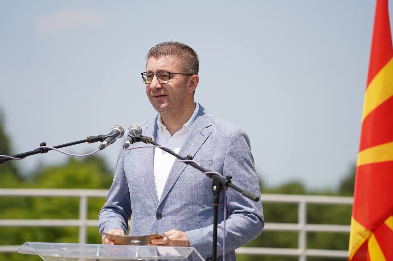 Мицкоски: Од денес е пуштен во употреба патот од Охрид до Св. Наум во вредност од 11,7 милиони евра