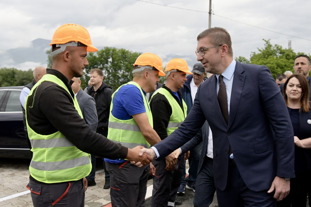 Мицкоски од Желино: Секаде подеднакво инвестираме, продолжуваме со реализација на инфраструктурни проекти