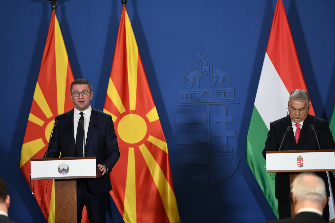Мицкоски по средбата со Орбан: Македонија со поддршка за Украина и мирот, огромен интерес за унгарскиот кредит, растот неминовен