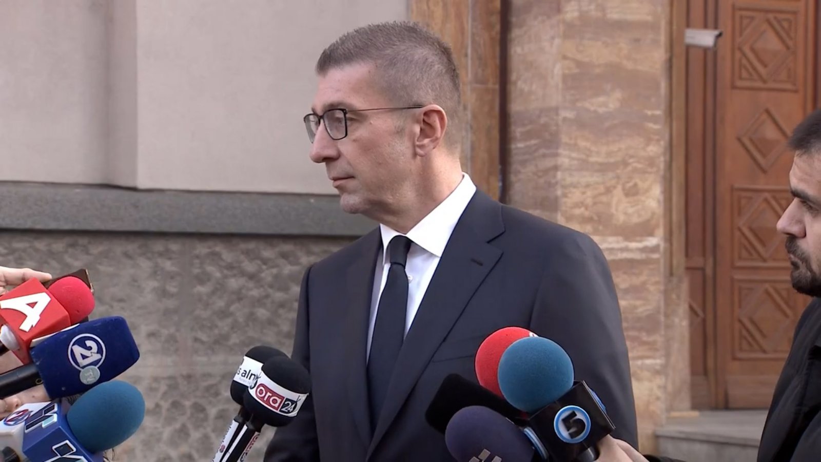 Мицкоски: Политичари растураат пердуви и креираат лажна слика за Кочани, изразувам длабоко сочувство до семејствата на настраданите