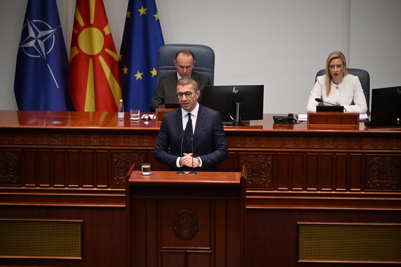 Мицкоски: Понудивме зголемување на платите на административните службеници за околу 40 проценти, ССМ го одбија покачувањето 