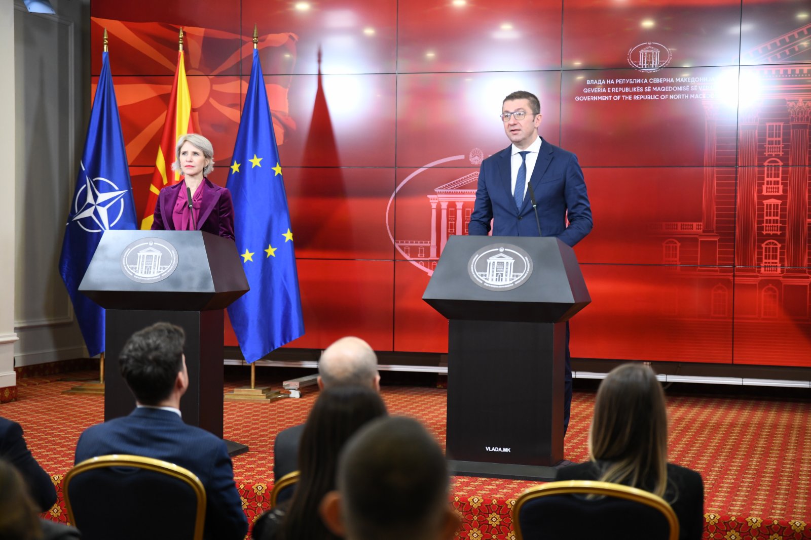 Мицкоски: Потпишан е договор со ДМ БАУ Интернационал за нова инвестиција од 7 милиони евра и 200 нови вработувања