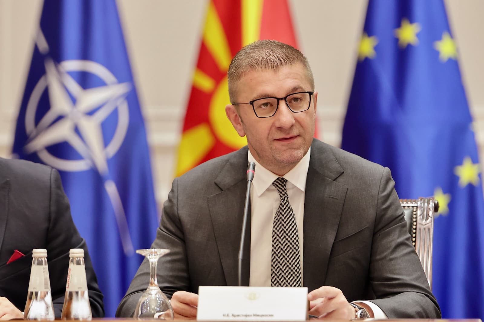 Мицкоски: Прислушкувањето на АНБ не е удар врз мене и новинарите, туку врз демократијата, правото на слобода и темелите на државата