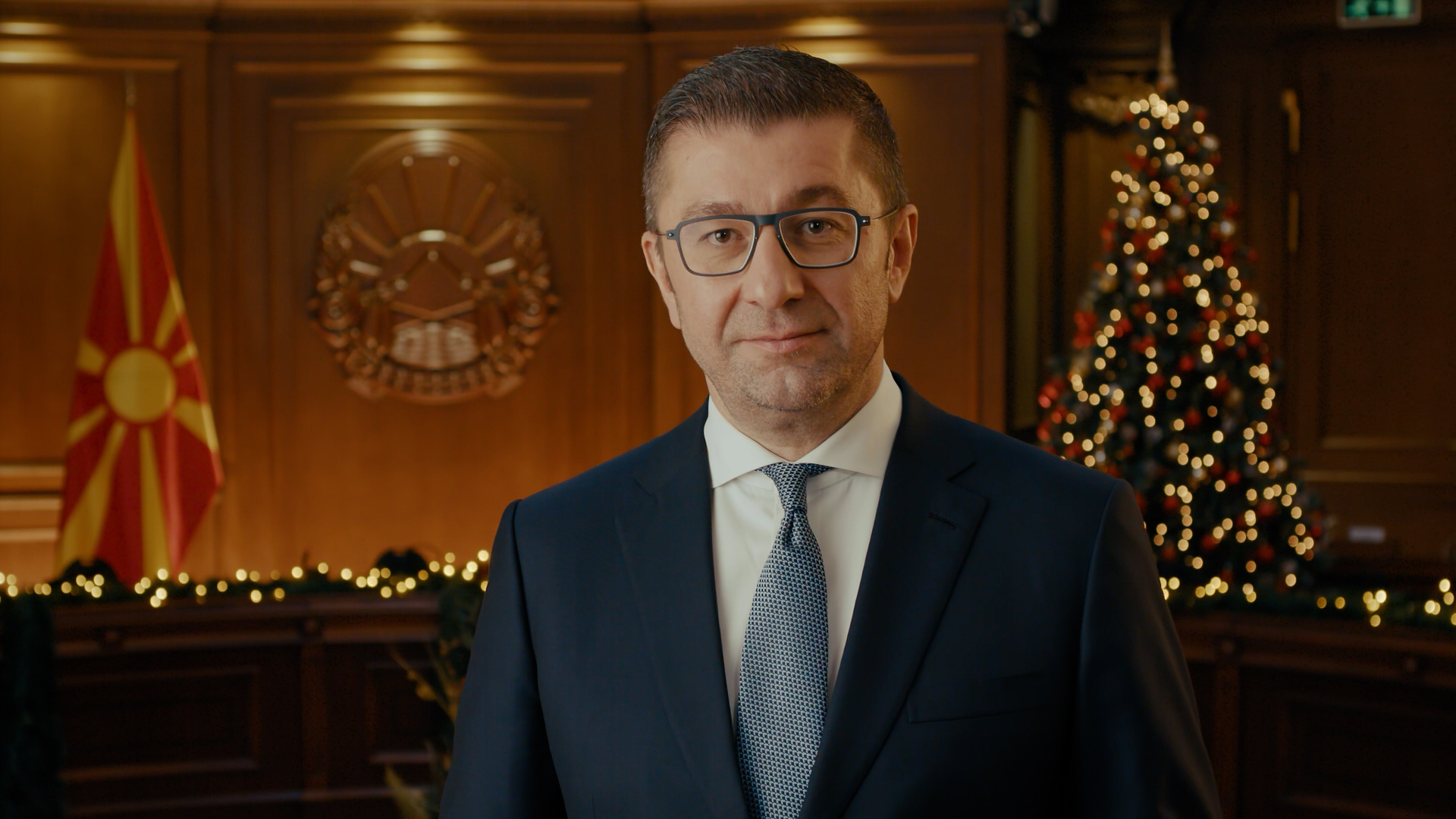 Мицкоски: Продолжуваме да работиме на економскиот напредок, борба против криминалот и корупцијата и евроинтеграциите, 2025 ќе биде година на развој, раст и подобар живот за сите
