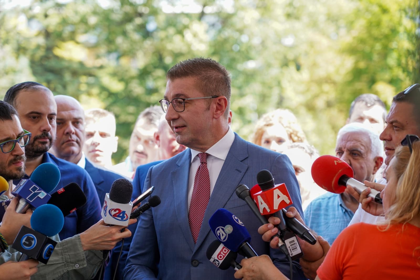 Мицкоски: Пуштен е во употреба затворениот базен во Кисела Вода, до крајот на летото ќе се завршат уште 4