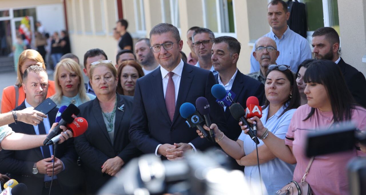 Мицкоски: Среќен почеток на сите ученици во новата учебна година