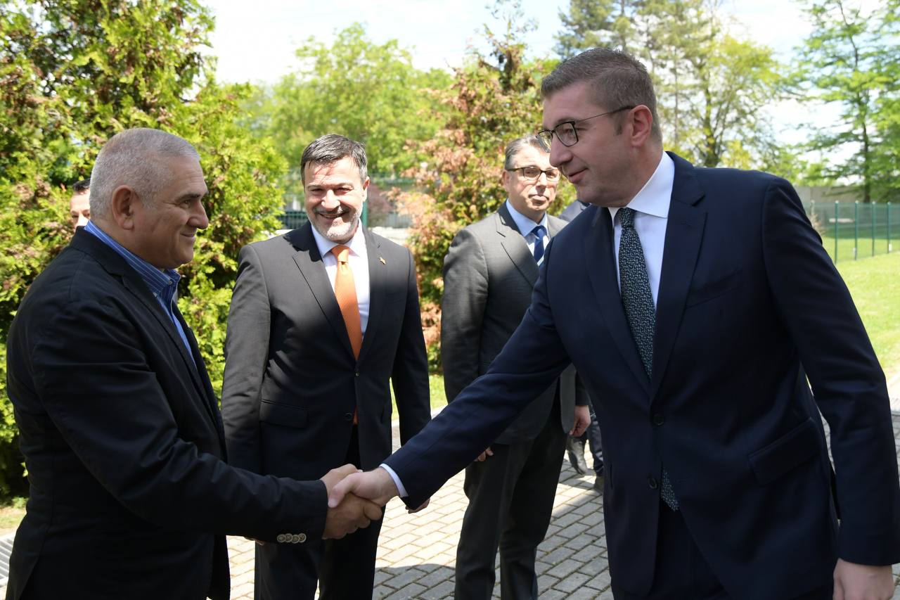 Мицкоски: Стратешкото партнерство носи бенефит за граѓаните- модернизација на железницата од Коридорот 10 и група на проекти во здравството