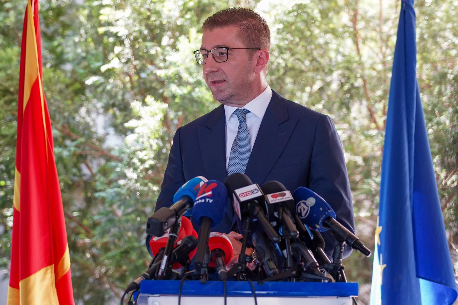 Мицкоски: Владата ќе продолжи да ги поддржува проектите и модернизацијата на УХМР