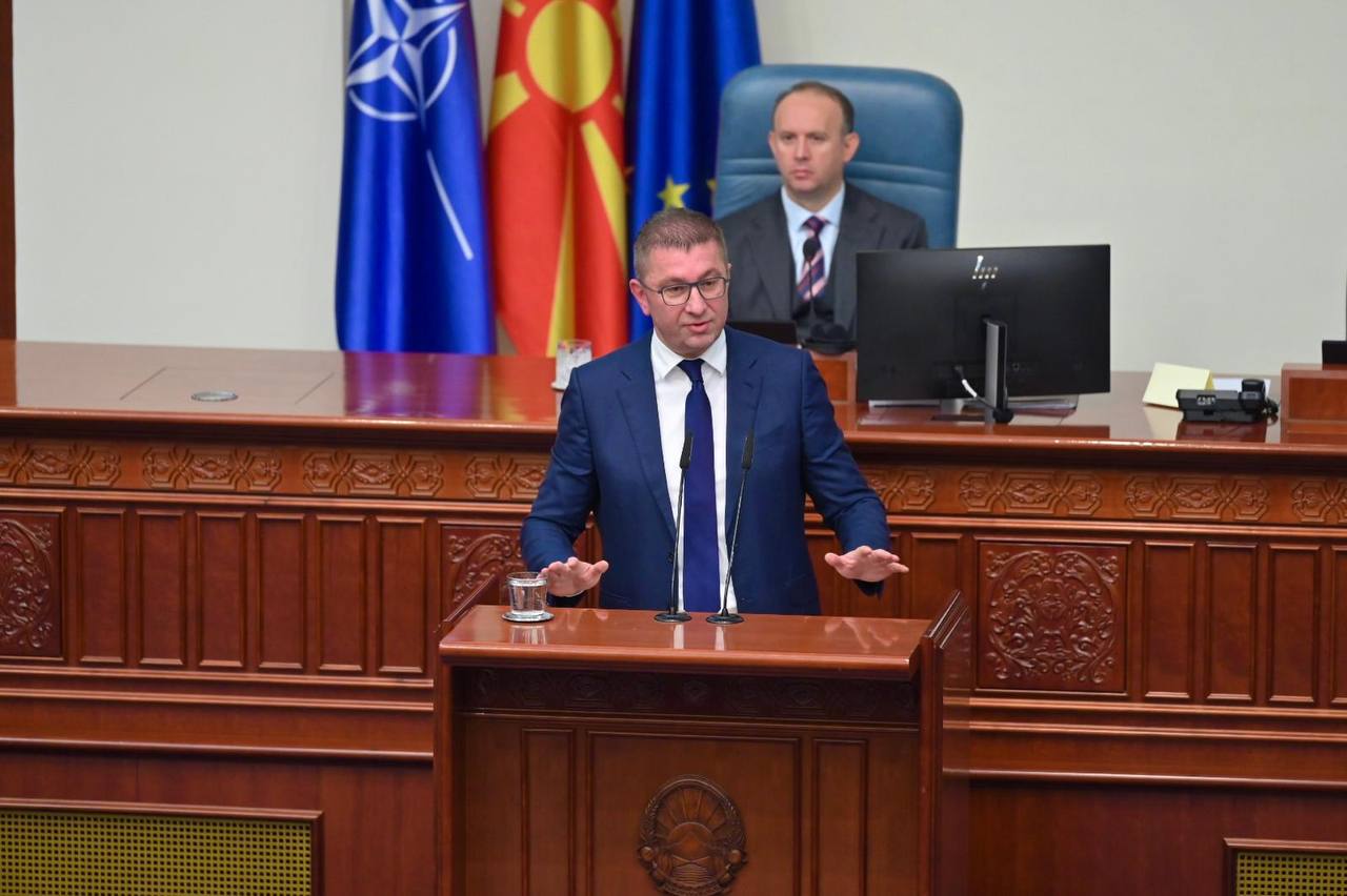 Мицкоски: Власта на СДСМ и ДУИ незаконски, па и со дронови ја следела ВМРО-ДПМНЕ, ќе има одговорност за тие оперативно технички состојби, затоа сте уплашени