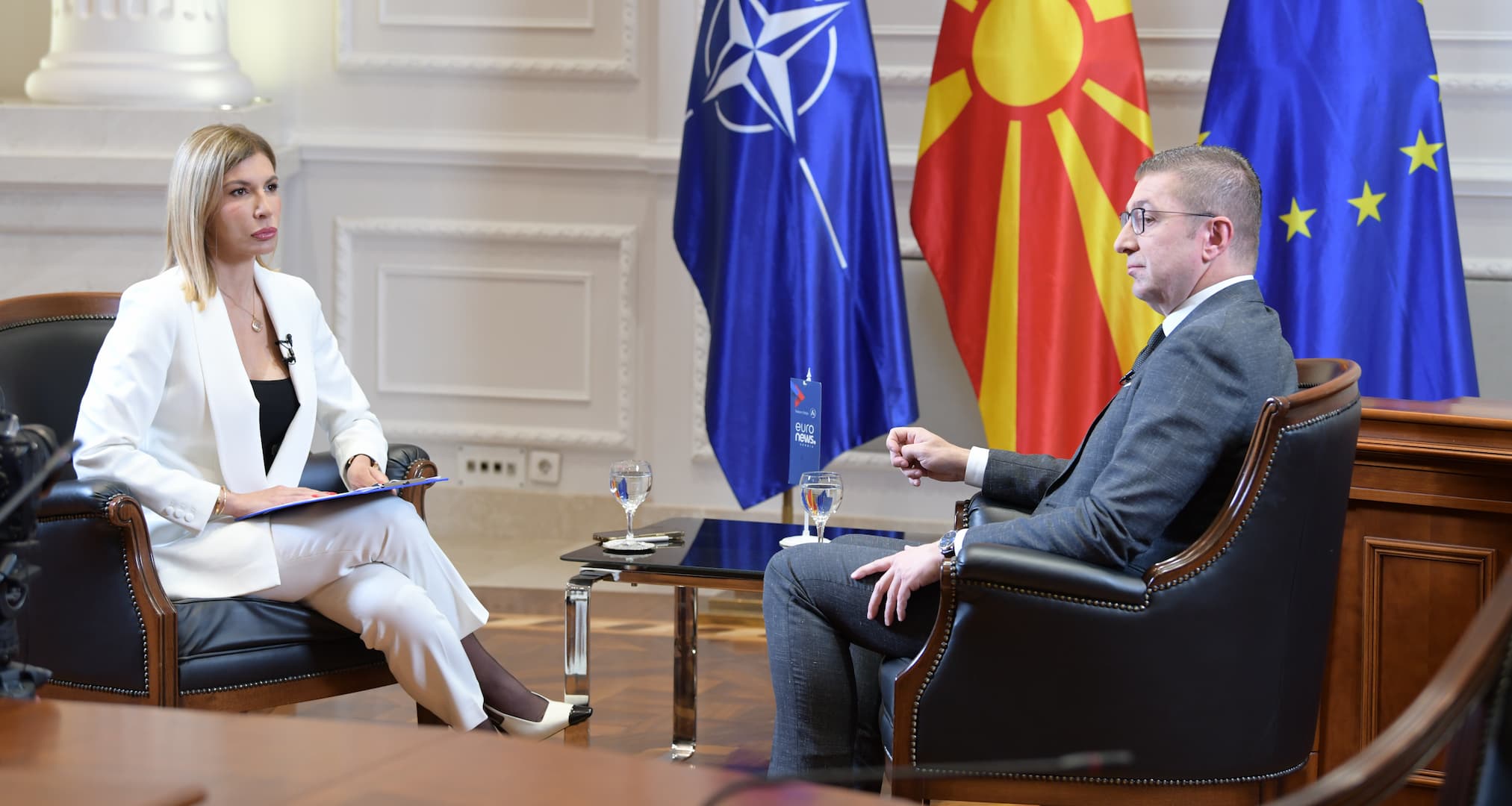 Мицкоски за Euronews: Нема аргументи за прифаќање на бугарските барања, жал ми е што корумпирани политичари за да останат на власт прифаќаа се и сешто