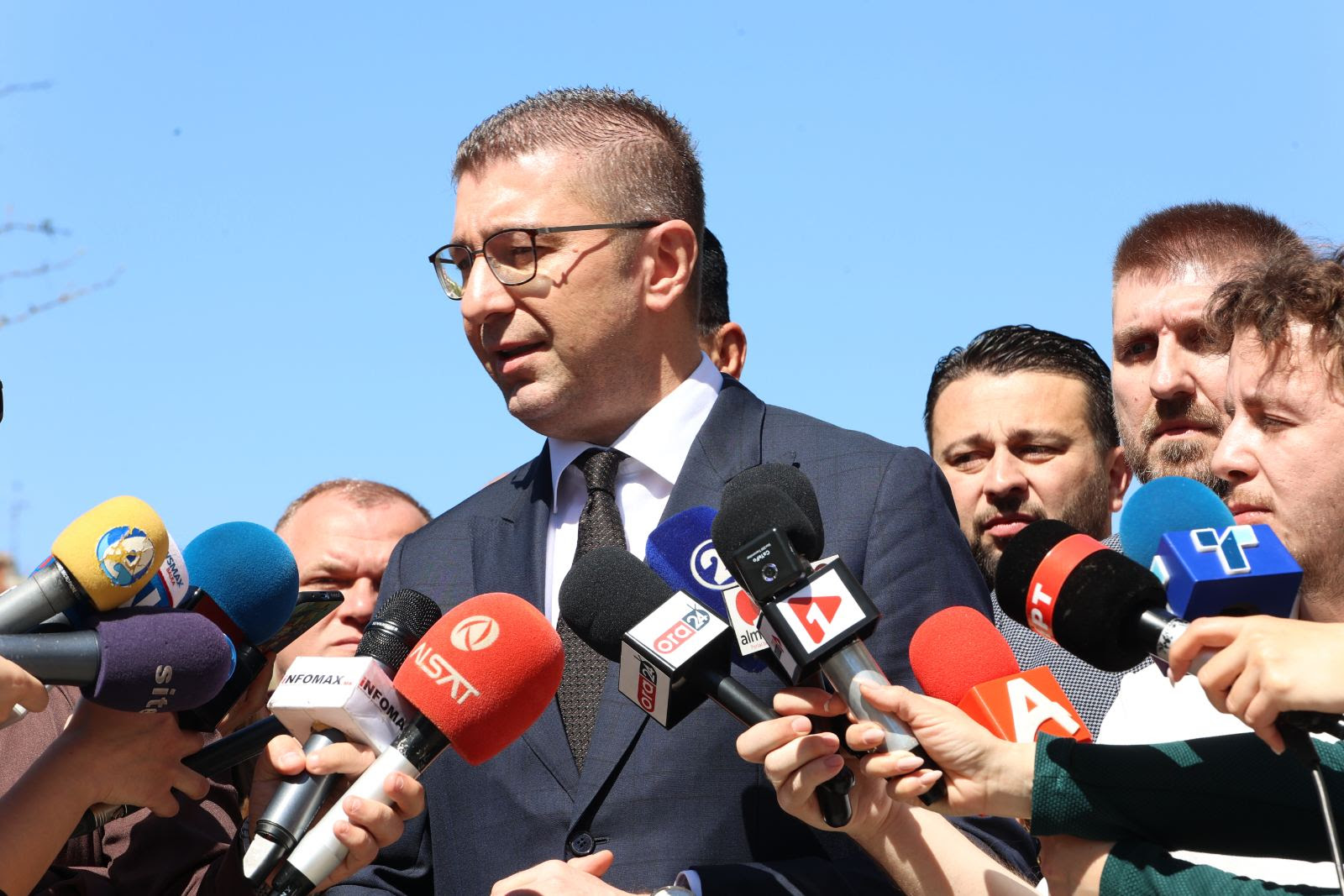 Mickoski: Filloi rikonstruksioni  i 19 rrugëve në Komunën e Aerodromit