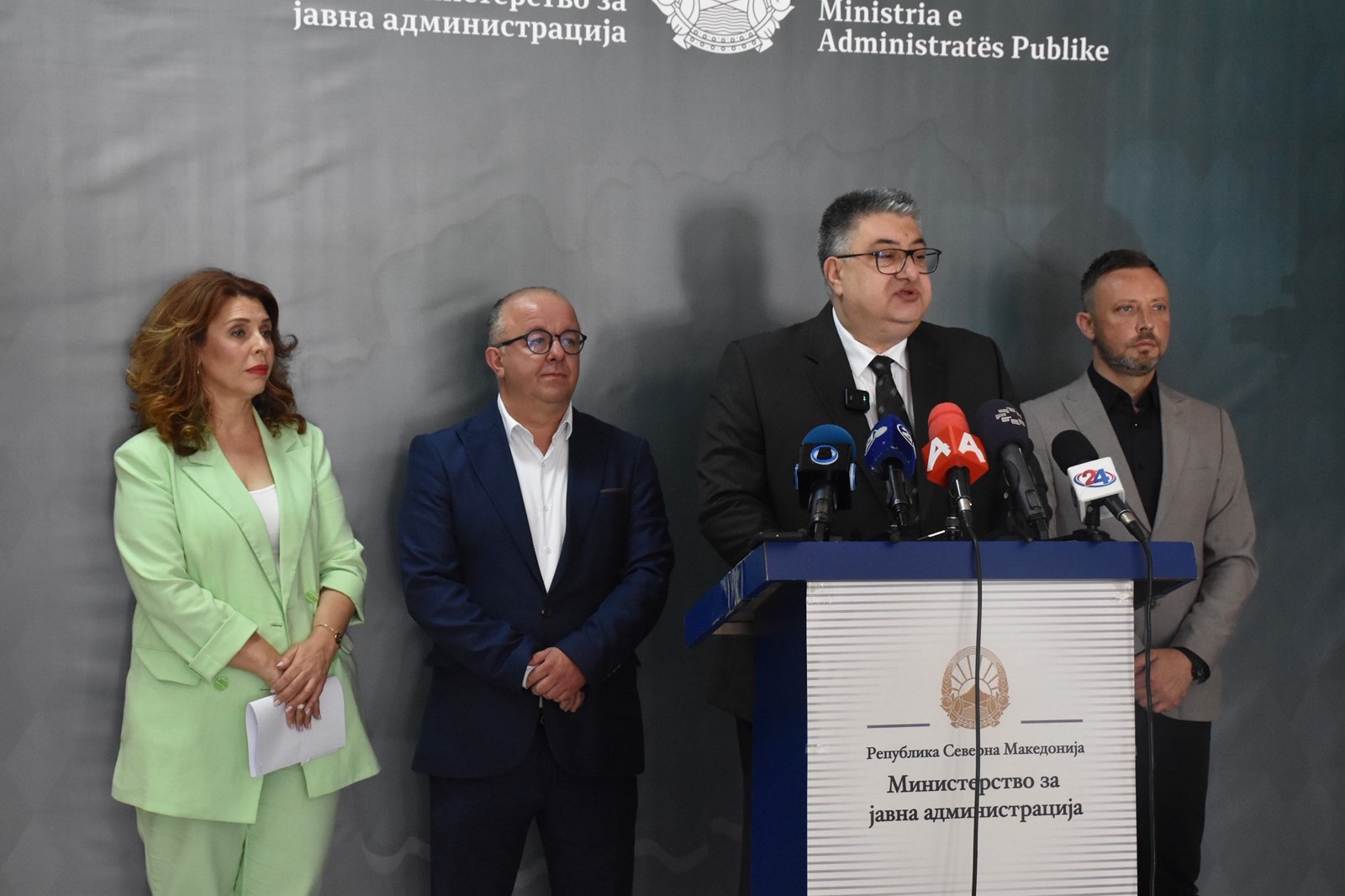 Минчев: Две години реформи што ја менуваат јавната администрација: повисоки плати, професионални раководители и нови стандарди за модерни институции