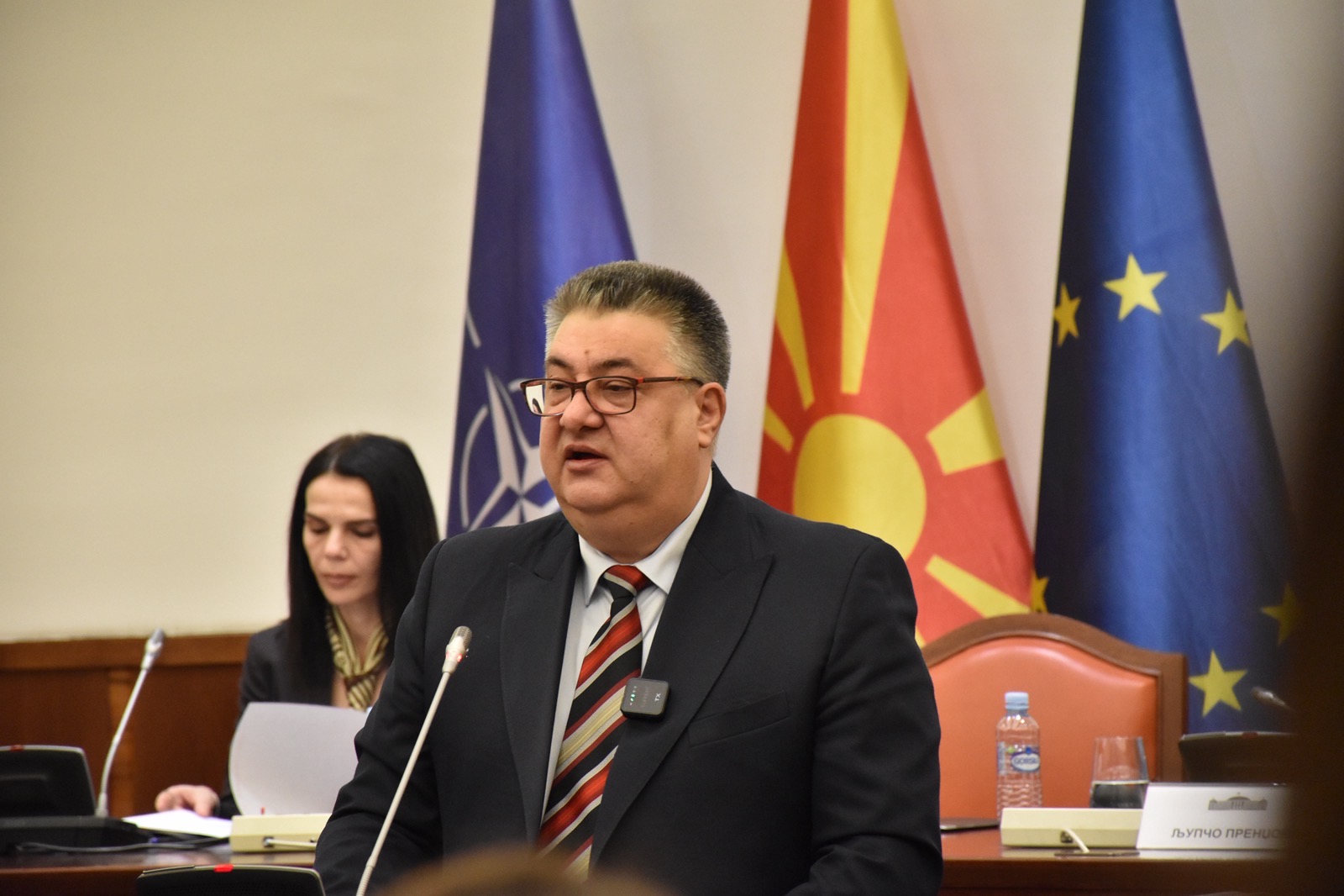 Минчев на јавна расправа во Собранието: Одговорност, мерит и јасни правила за високото раководство во администрацијата