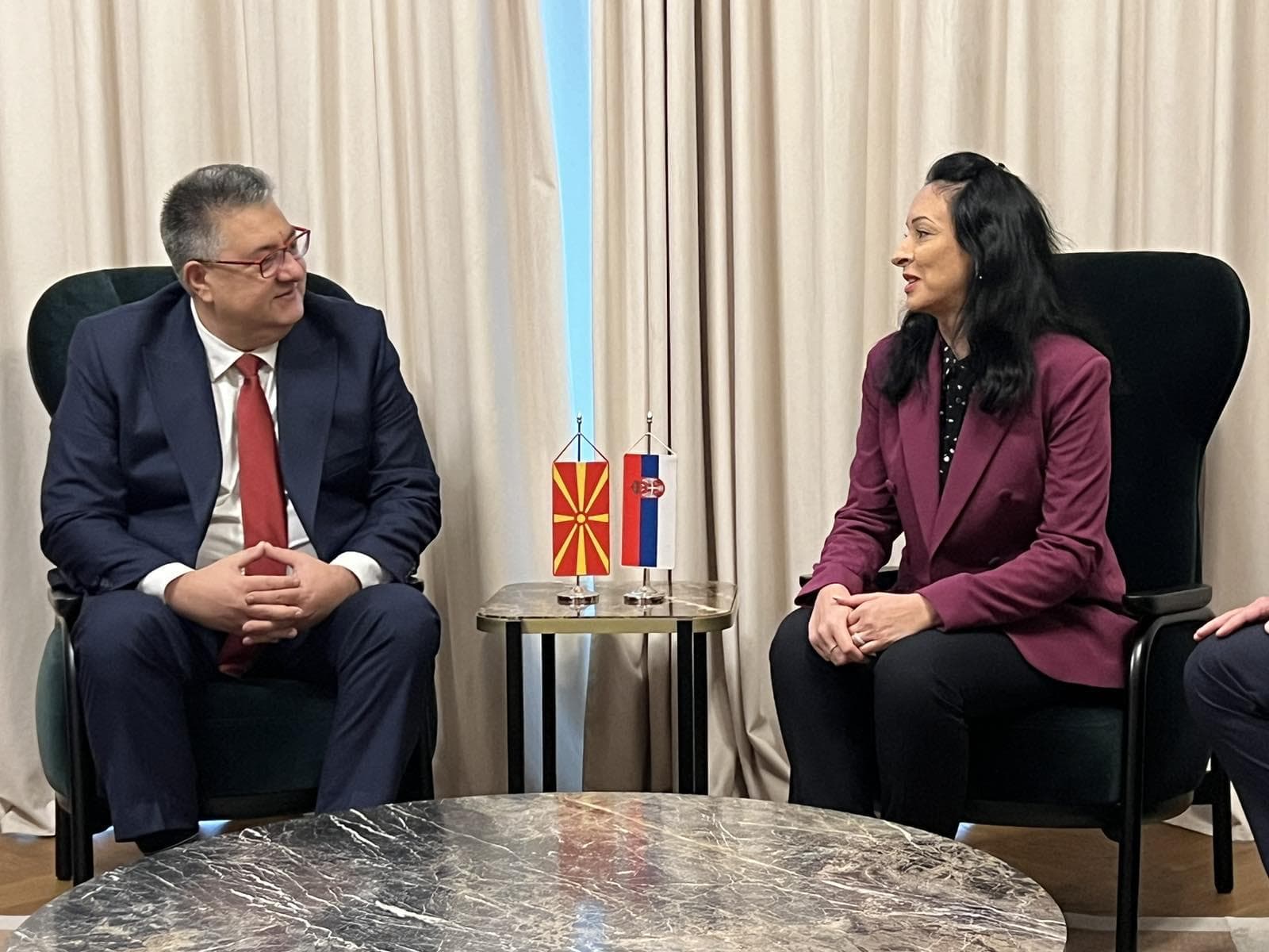 Минчев - Жариќ Ковачевиќ: Зајакнување на билатералната соработка меѓу Република Македонија и Република Србија во јавната администрација