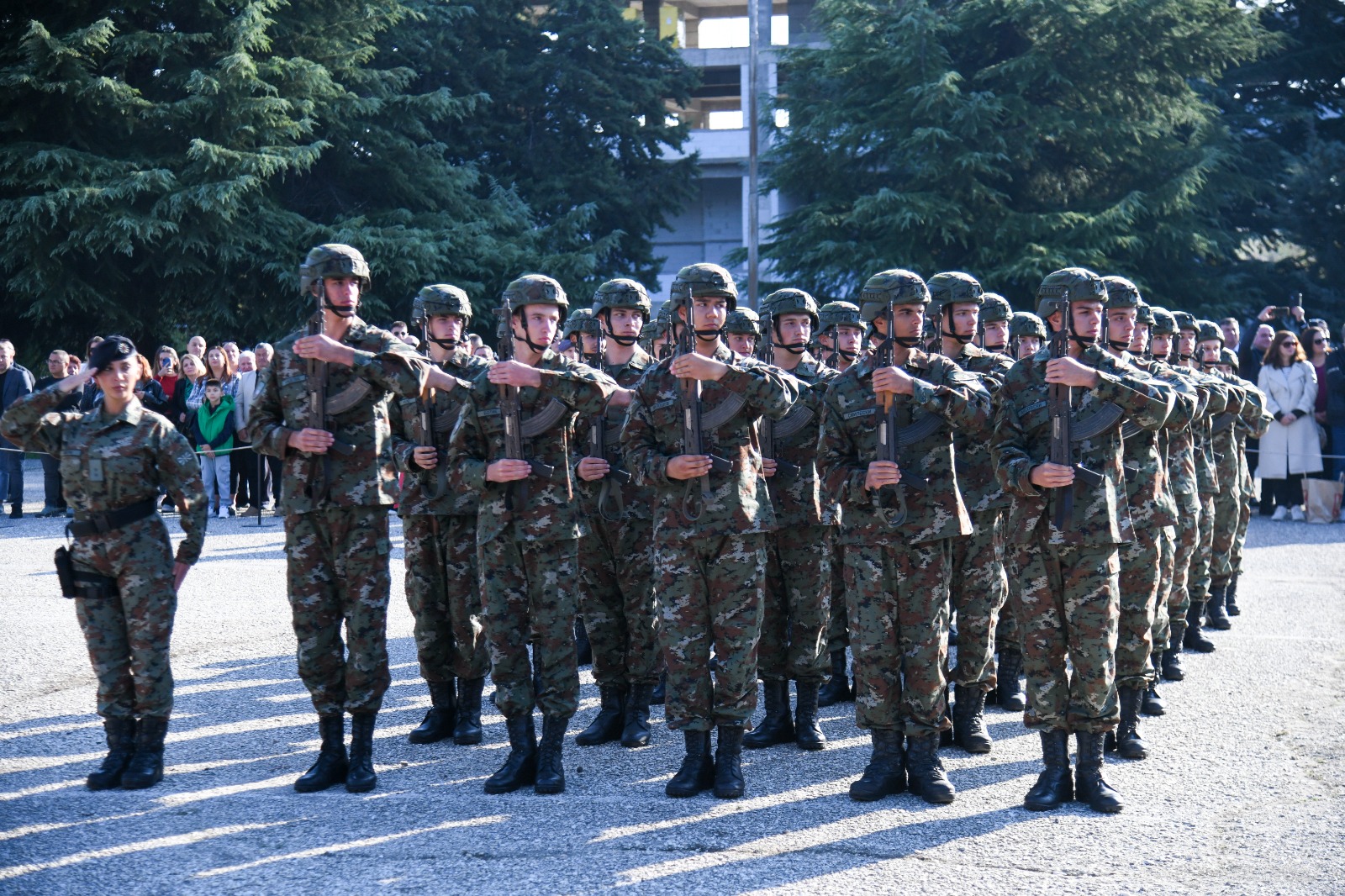 Мисајловски на свечената заклетва на 28. класа питомци: Вашиот избор покажува дека ја сакате татковината – Бидете мотивирани и посветени во изучување на воената професија