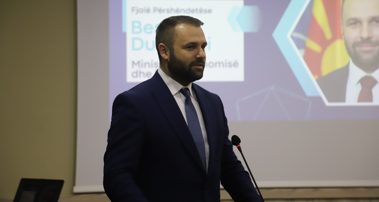 Министерот Дурмиши дел од еднодневната конференција, насловена „Зајакнување на идните генерации: Улогата на економското образование во одржливиот развој”