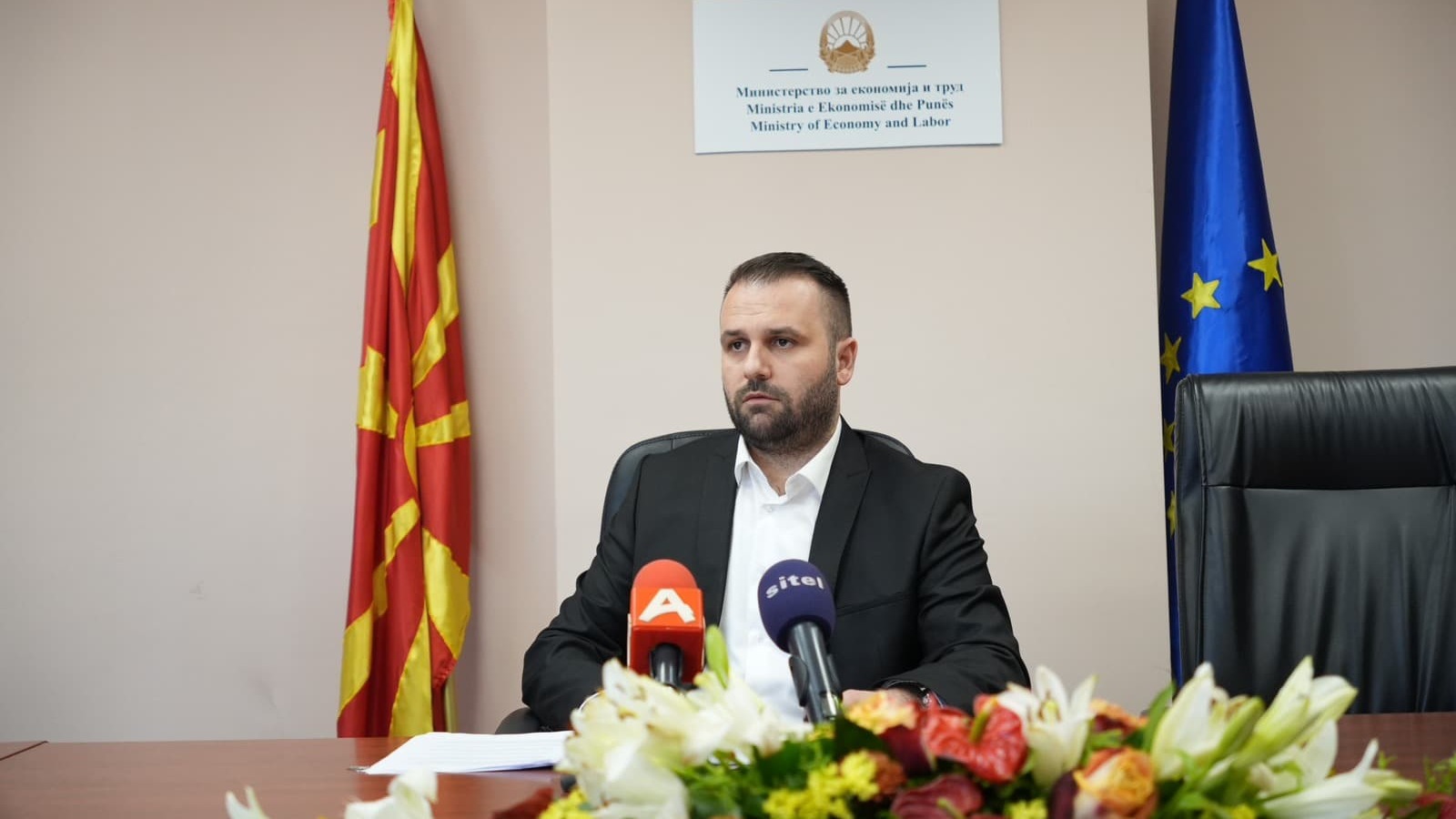 Министерот Дурмиши ја презентираше Програмата „Општинско-корисна работа“: Социјални услуги за граѓаните, стабилна работа за 300 лица