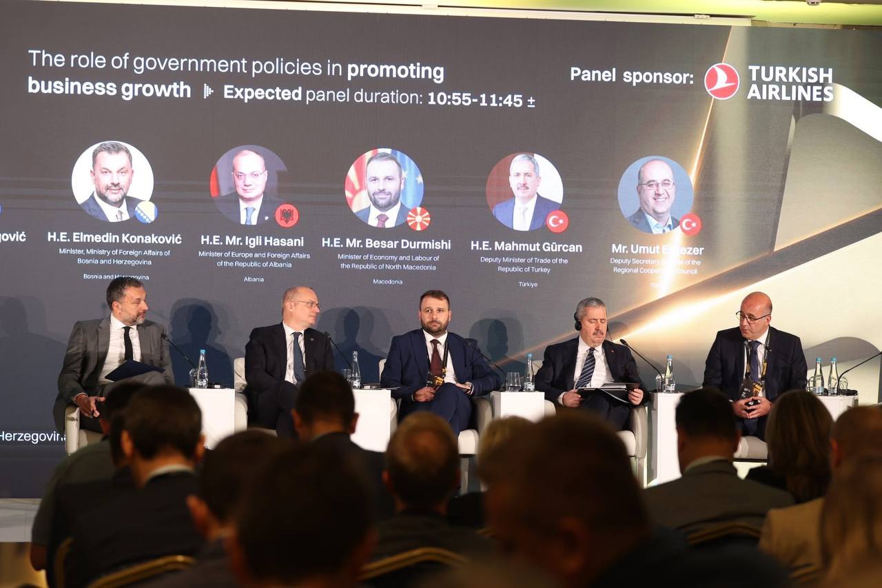 Министерот Дурмиши на Сараевскиот бизнис форум 2025: Регионот има потреба од меѓусебно поврзани економии и предвидливи политики