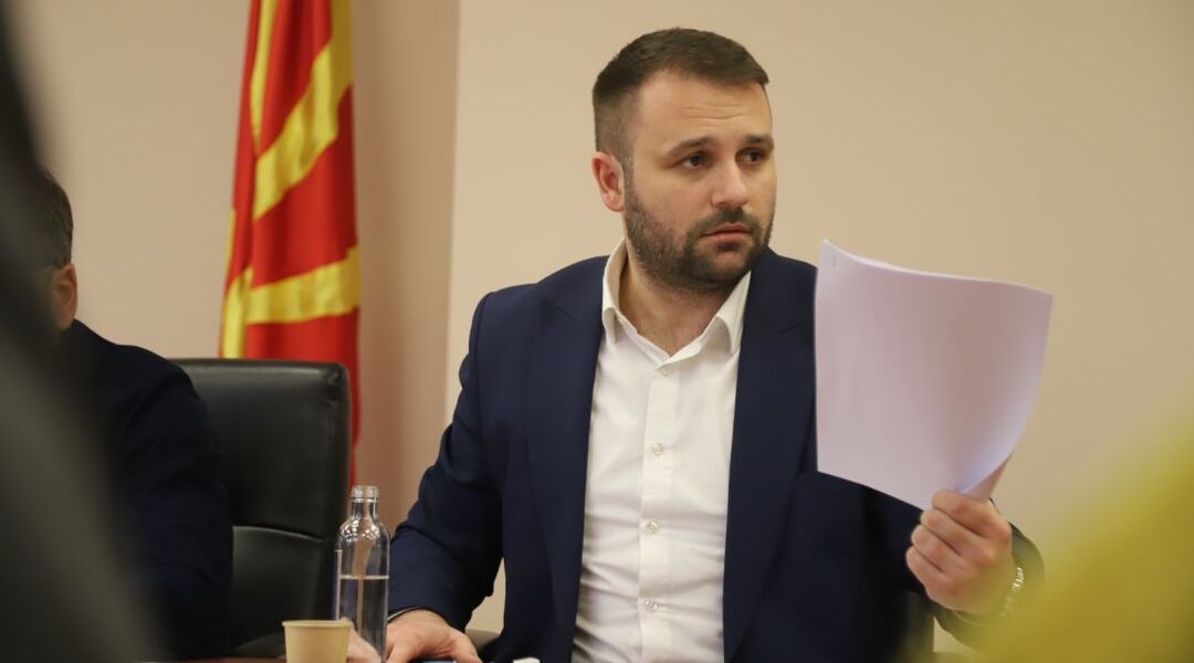 Министерот Дурмиши оствари состанок со трговците и диструбутерите за одлуката за ограничување на маржата