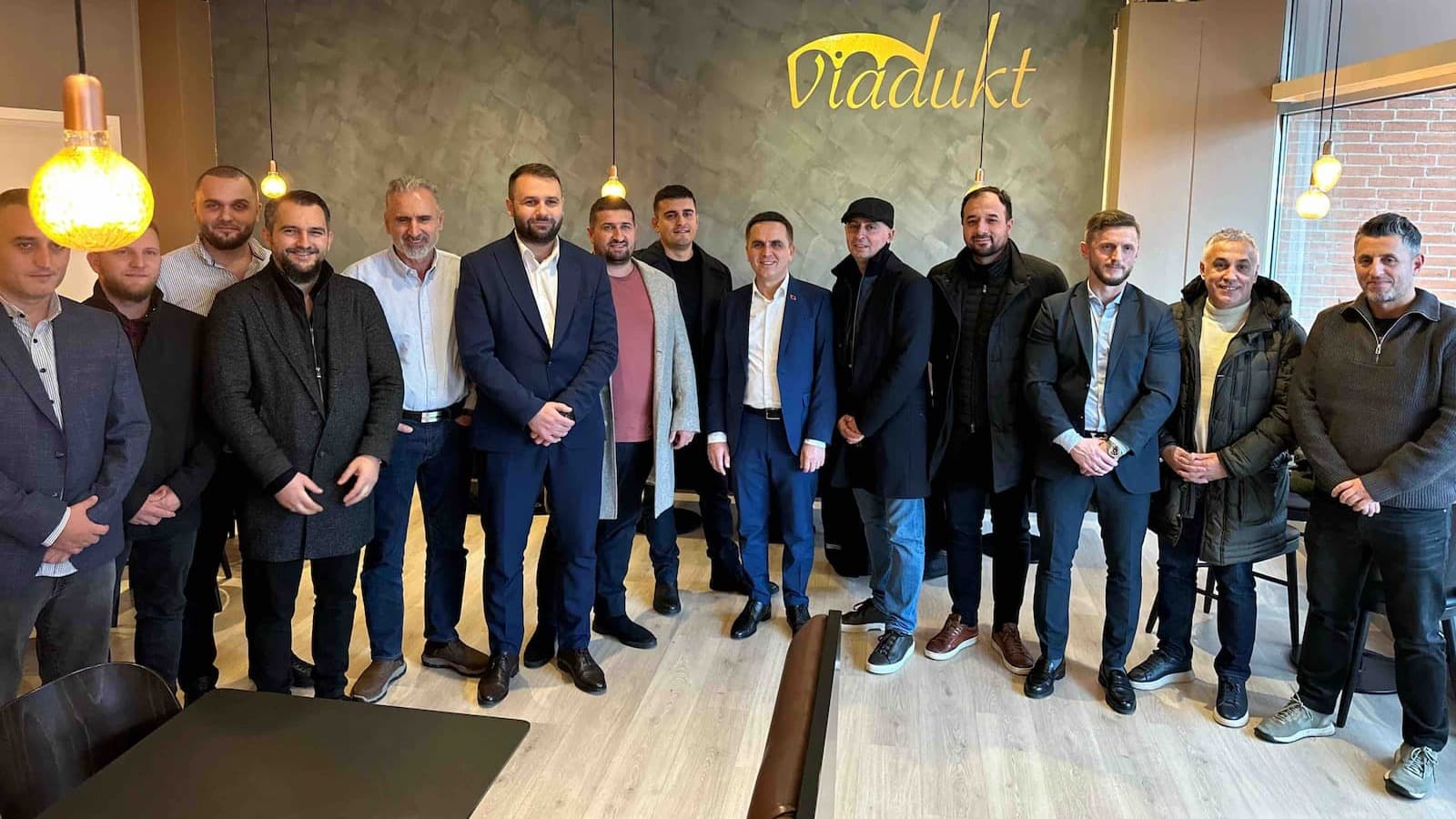 Министерот Дурмиши се сретна со албански бизнисмени во Данска, во фокус странските инвестиции и економскиот развој