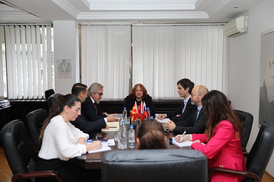 Министерот Лимани ја прими делегацијата на Словенија предводена од министерот Месец